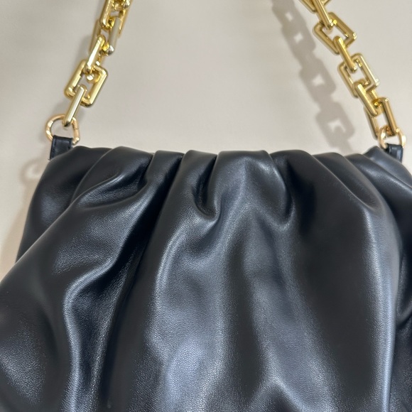 Chunky Chain Shoulder/Crossbody Bag - Picture 6 of 7